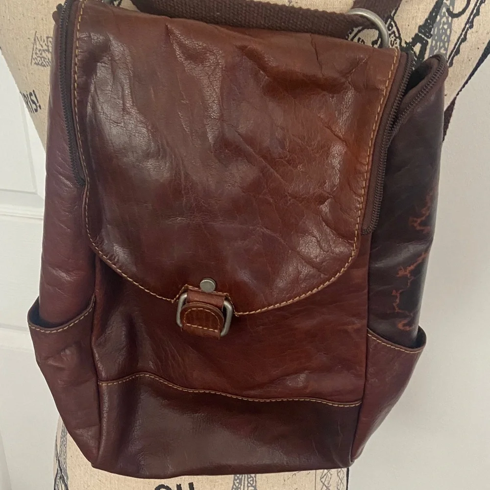 Jack Georges Voyager Brown Leather Backpack Crossbody Bag | Vintage Travel Style